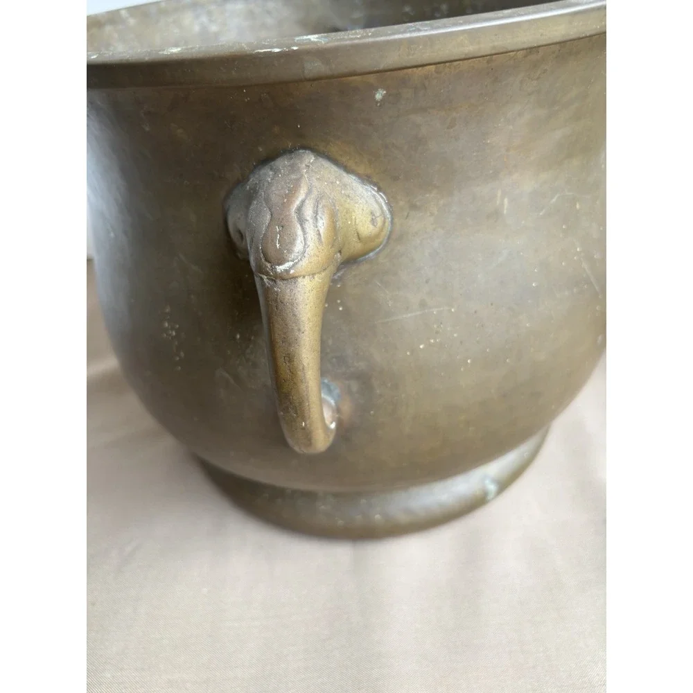 Vintage Jardiniere Hammered Brass Planter w Elephant Head Handles 9